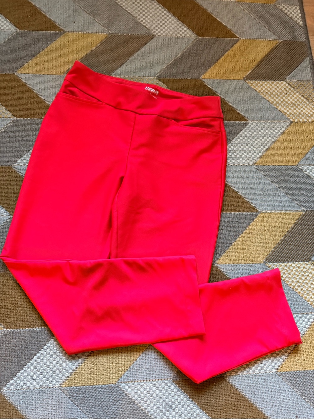 NWT Acegolfs Women's Vibrant Coral Red Performance Golf Pants, Size L
